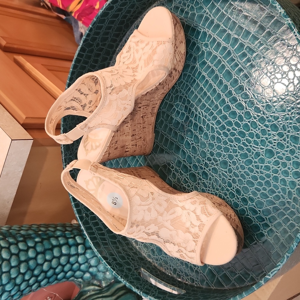 Fergilicious espadrille heels, NWT